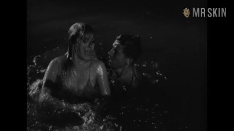 Fay Wray Nude Naked Pics And Sex Scenes At Mr Skin