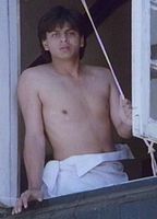 Shahrukh Khan Nude? Find out at Mr. Man