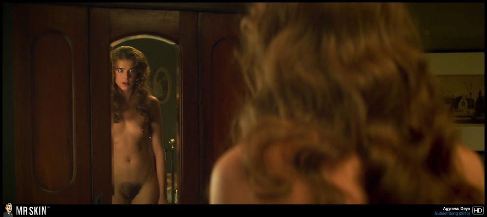 Movie Nudity Report High Rise The Lobster And Sunset
